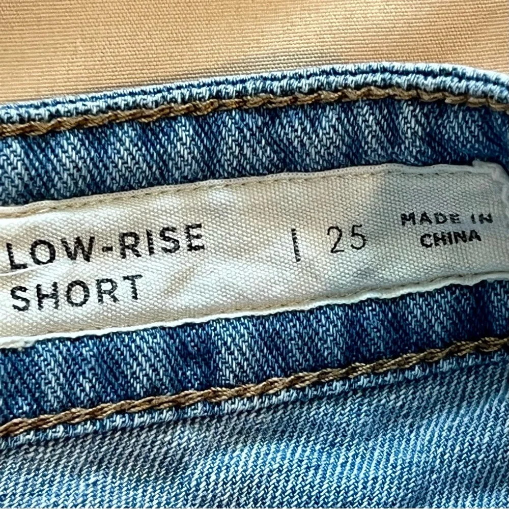 Bullhead Denim Shorts with Lace Trim - Picture 4 of 5